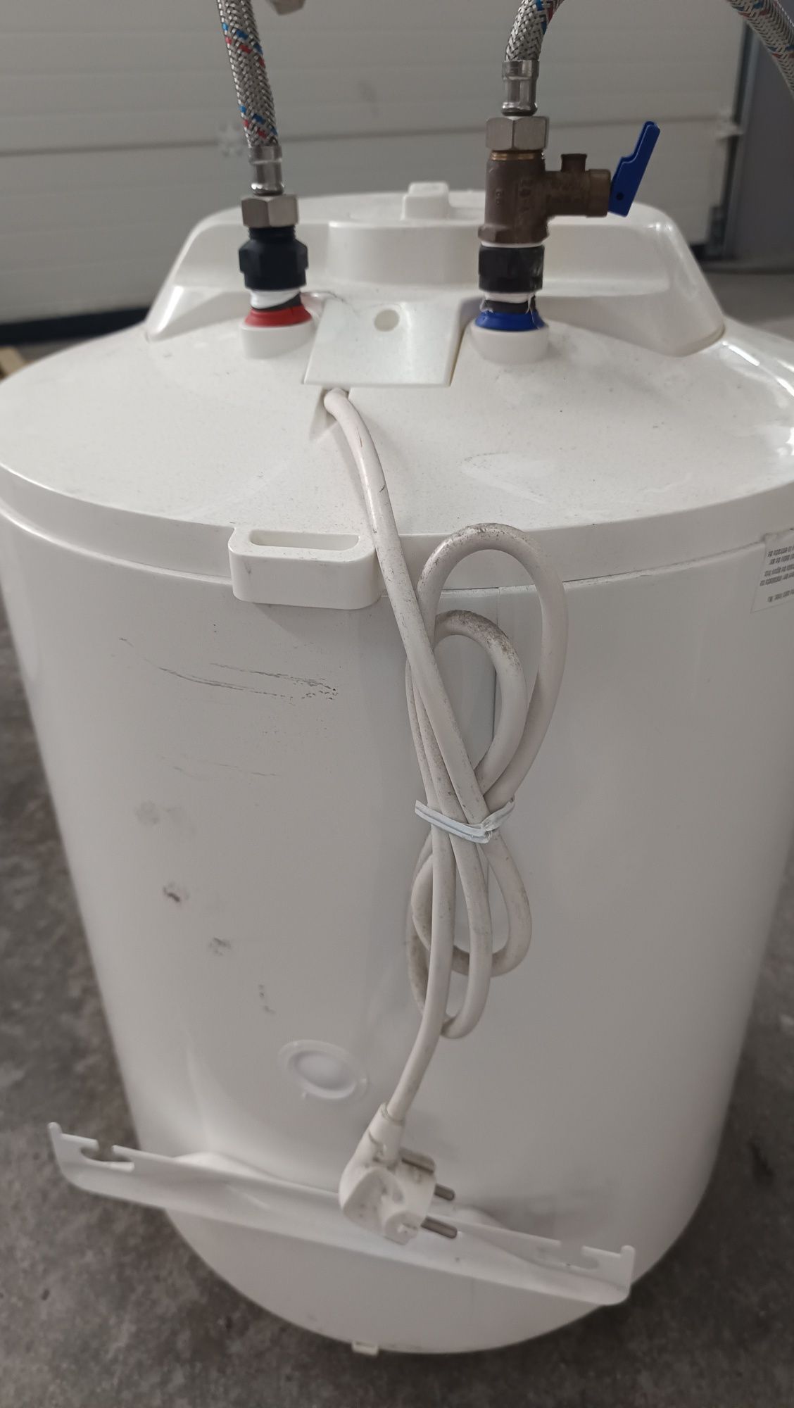 Termoacumulador 50 lt  nunca usados