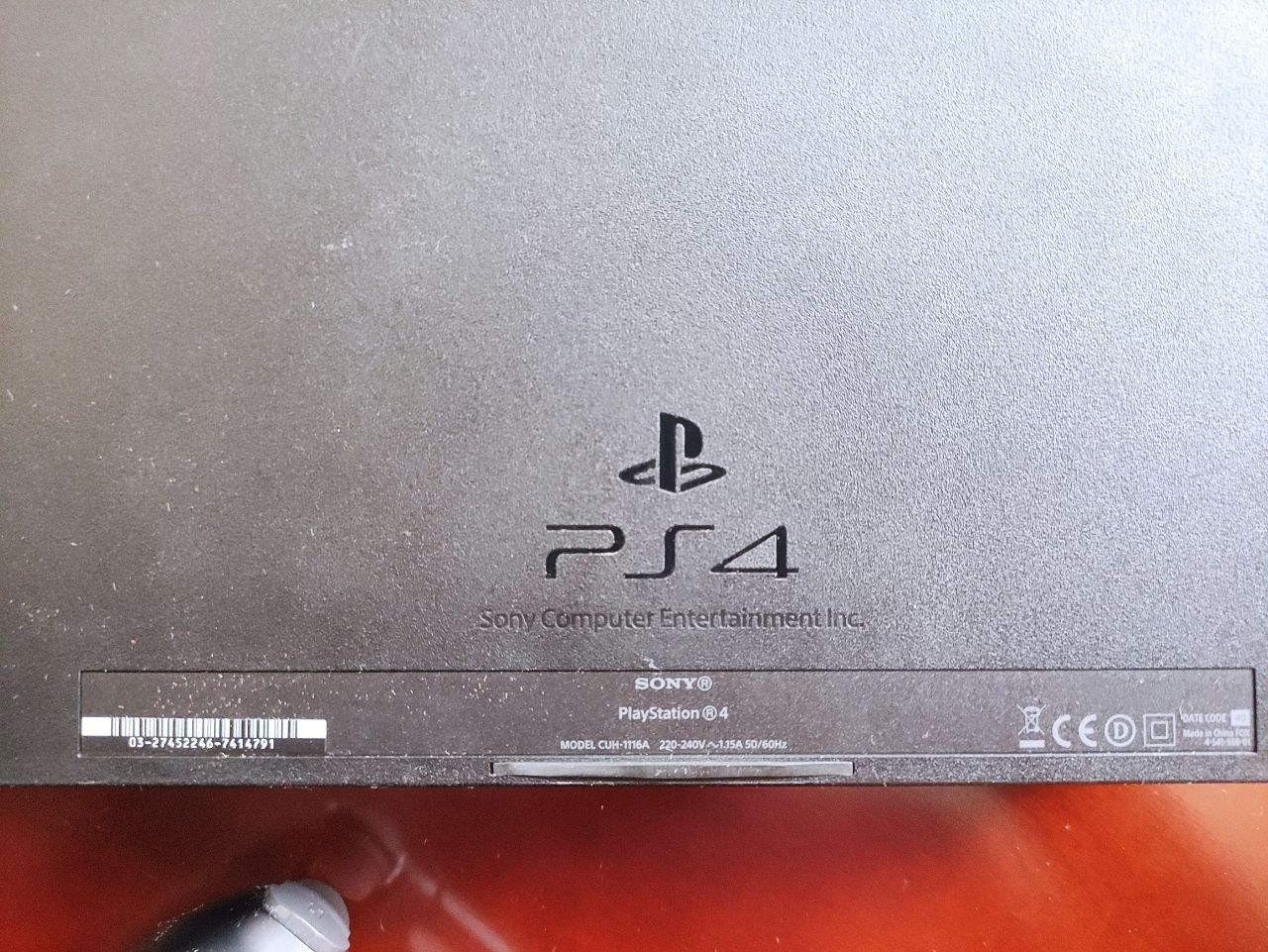 Sony PlayStation 4 PS4 CUH-1116A 500GB Б/У