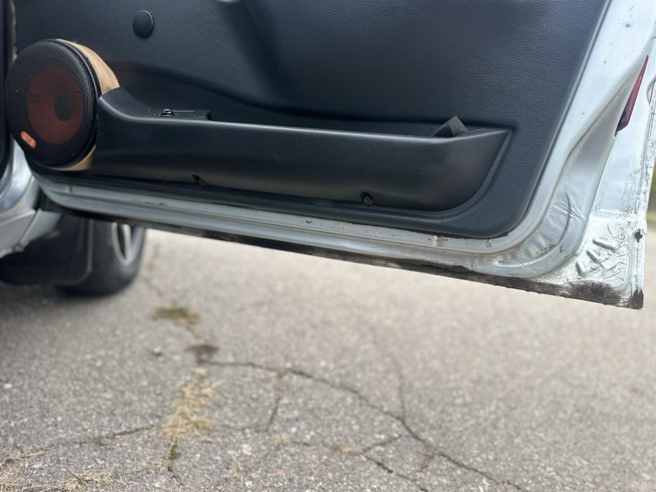 Продам ВАЗ2199. Чорна пʼятниця протягом 2 тижнів 2000-1900