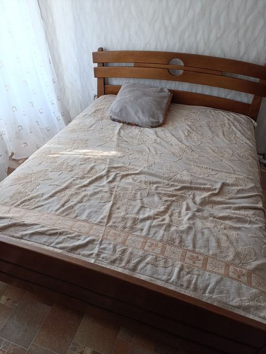 Ліжко двоспальне