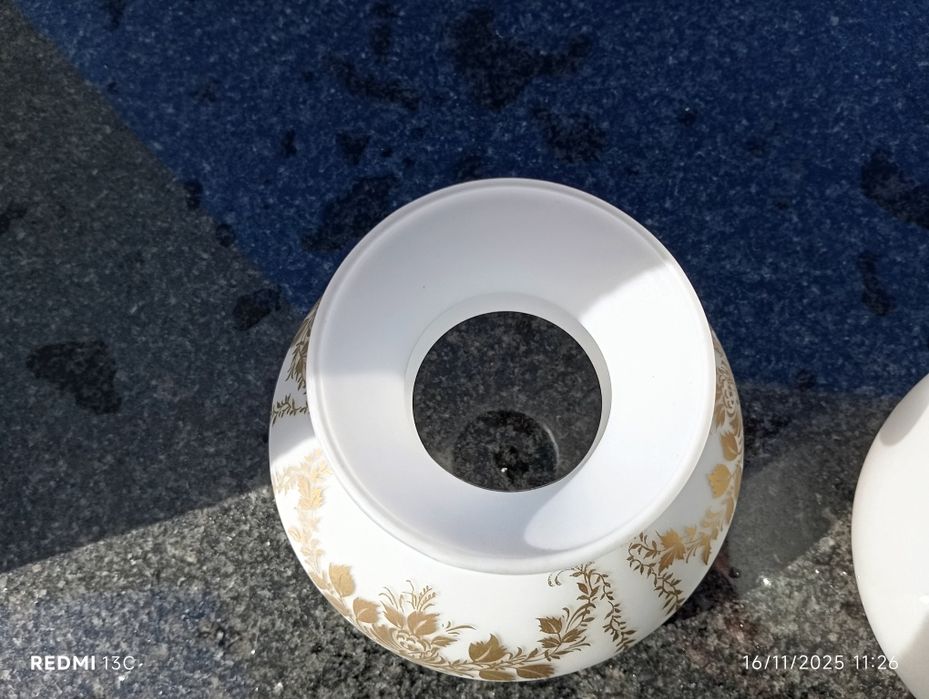 3 globos vidro antigos