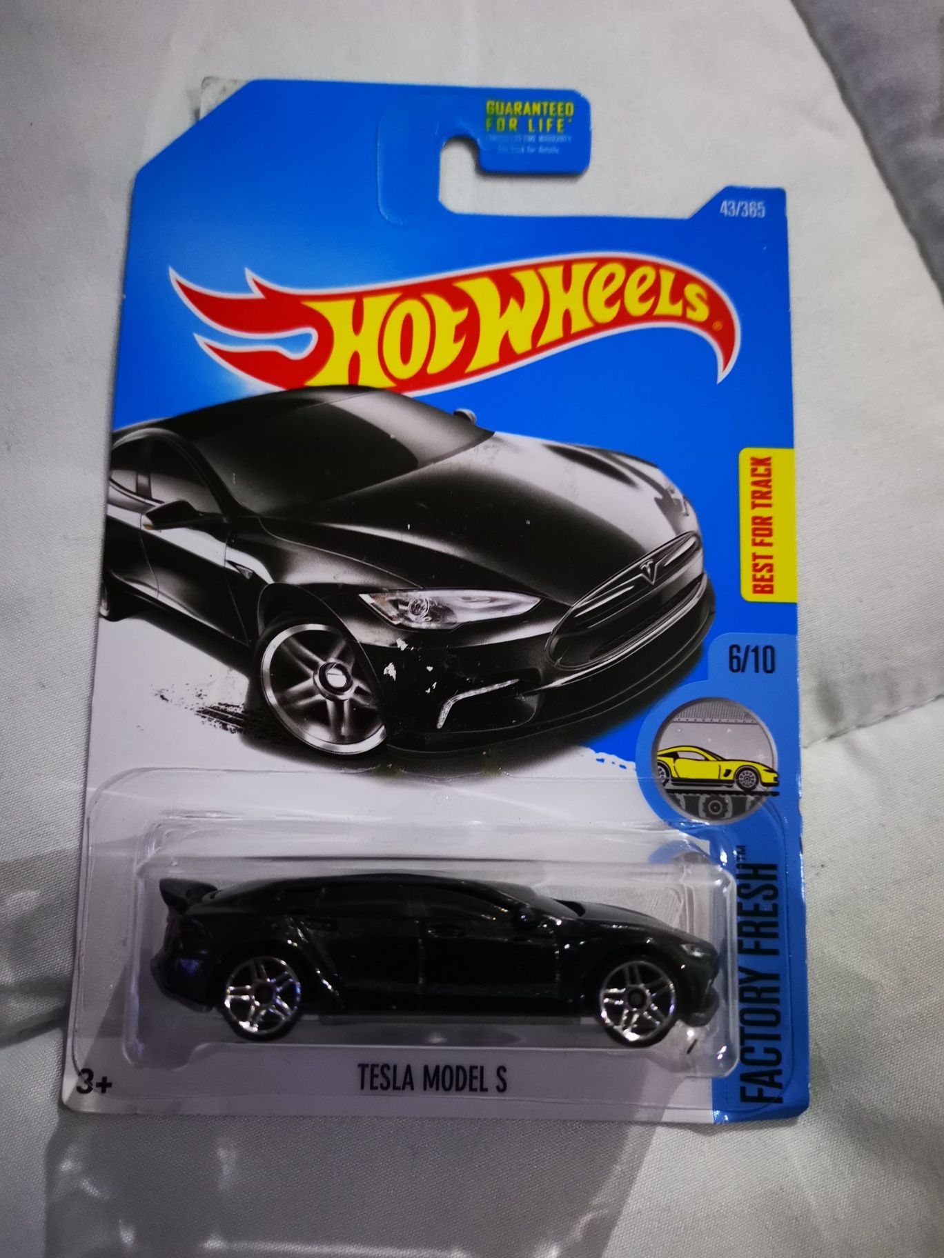 Tesla model S hot wheels novo com portes incluídos