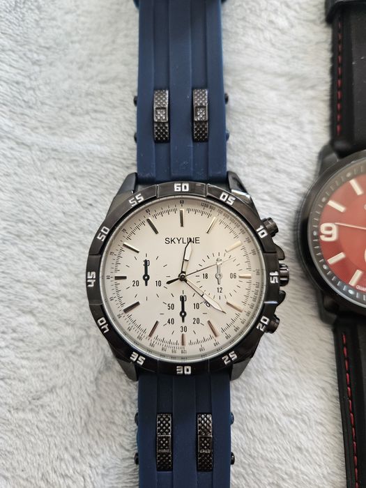 2 relógios novos com pilhas da SMK