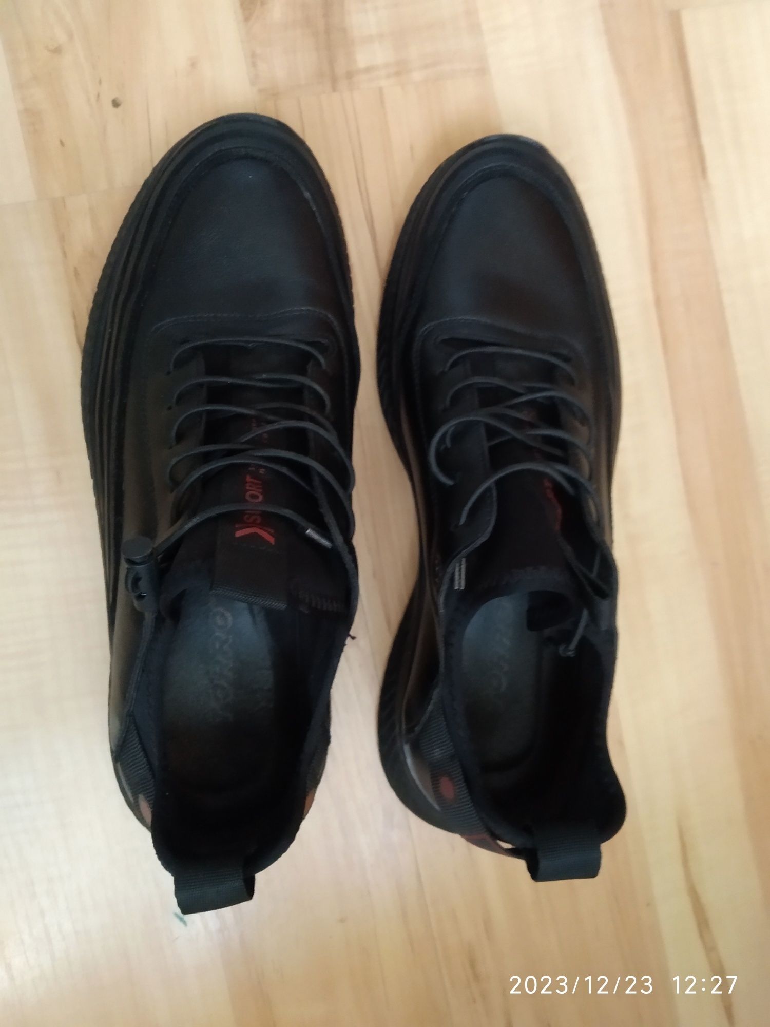 Туфли-кроссовки на шнуровке Torro Sport.. 40 размер. Стелька 26 см.