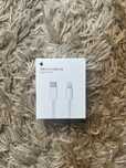 В продажу USB-c to lightning cable (1m),стан NEW/iphone айфон лайтінг.