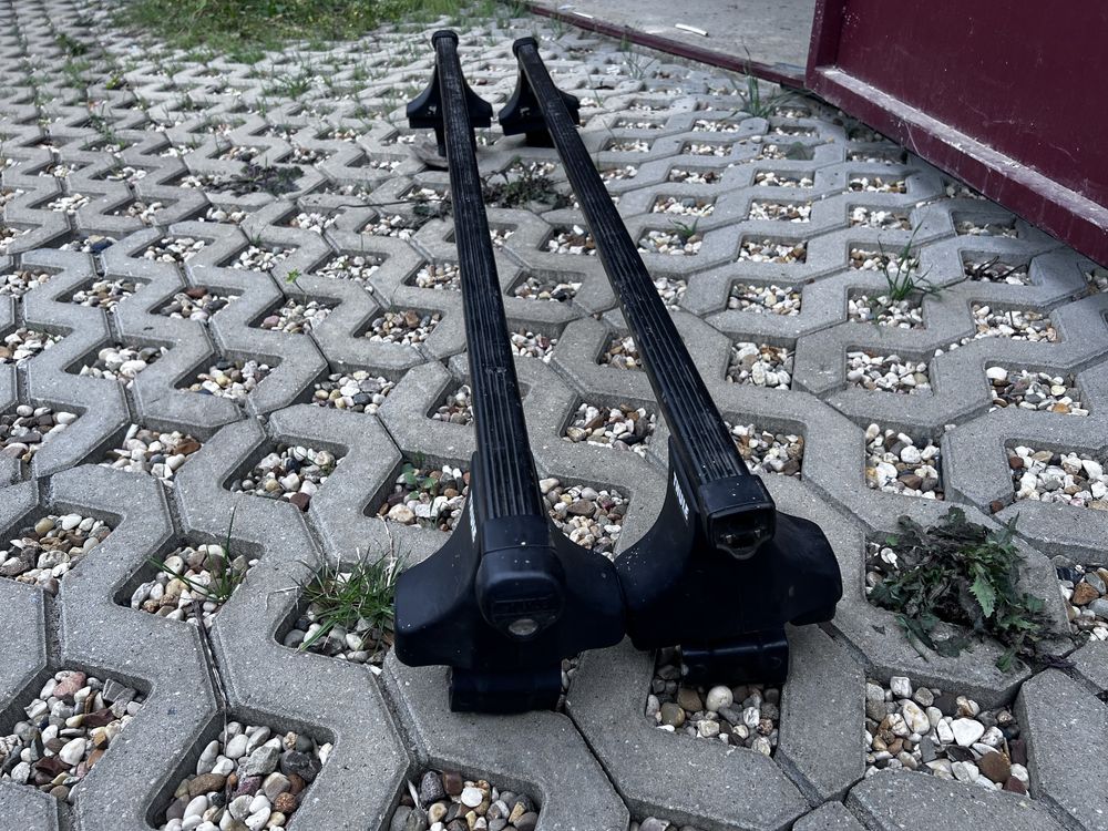 bagażnik dachowy Thule stopy + belki + uchwyt na narty Ford Mondeo mk4