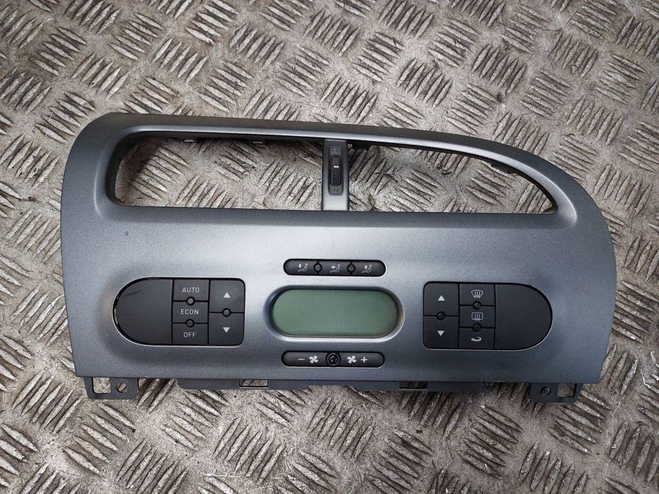 PANEL NAWIEWU SEAT LEON II