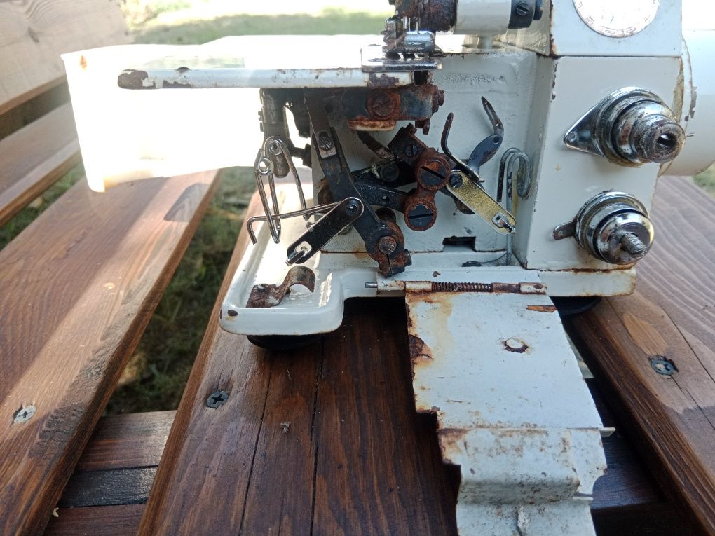 Sprzedam Overlock fn2 -5