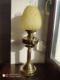 Ogromna wiktoriańska mosiężna lampa naftowa