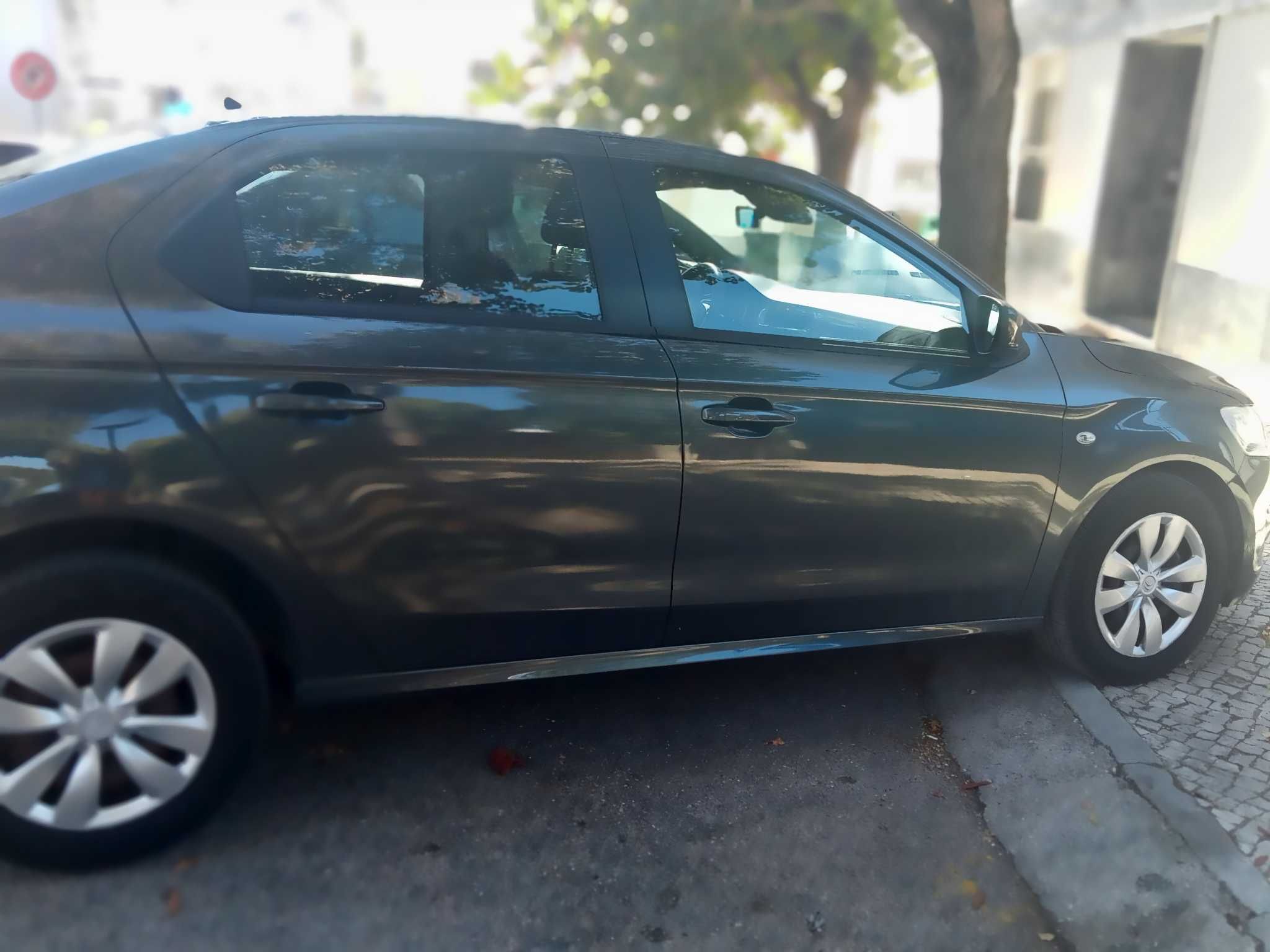 Citroën C-Elysée econômico, espaçoso, confiável, oportunidade única!