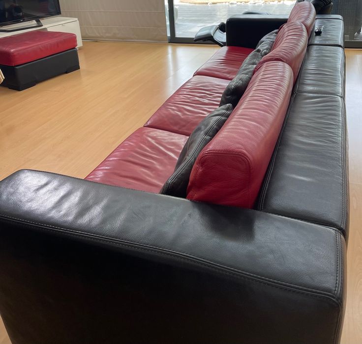 Sofá em pele 3 metros