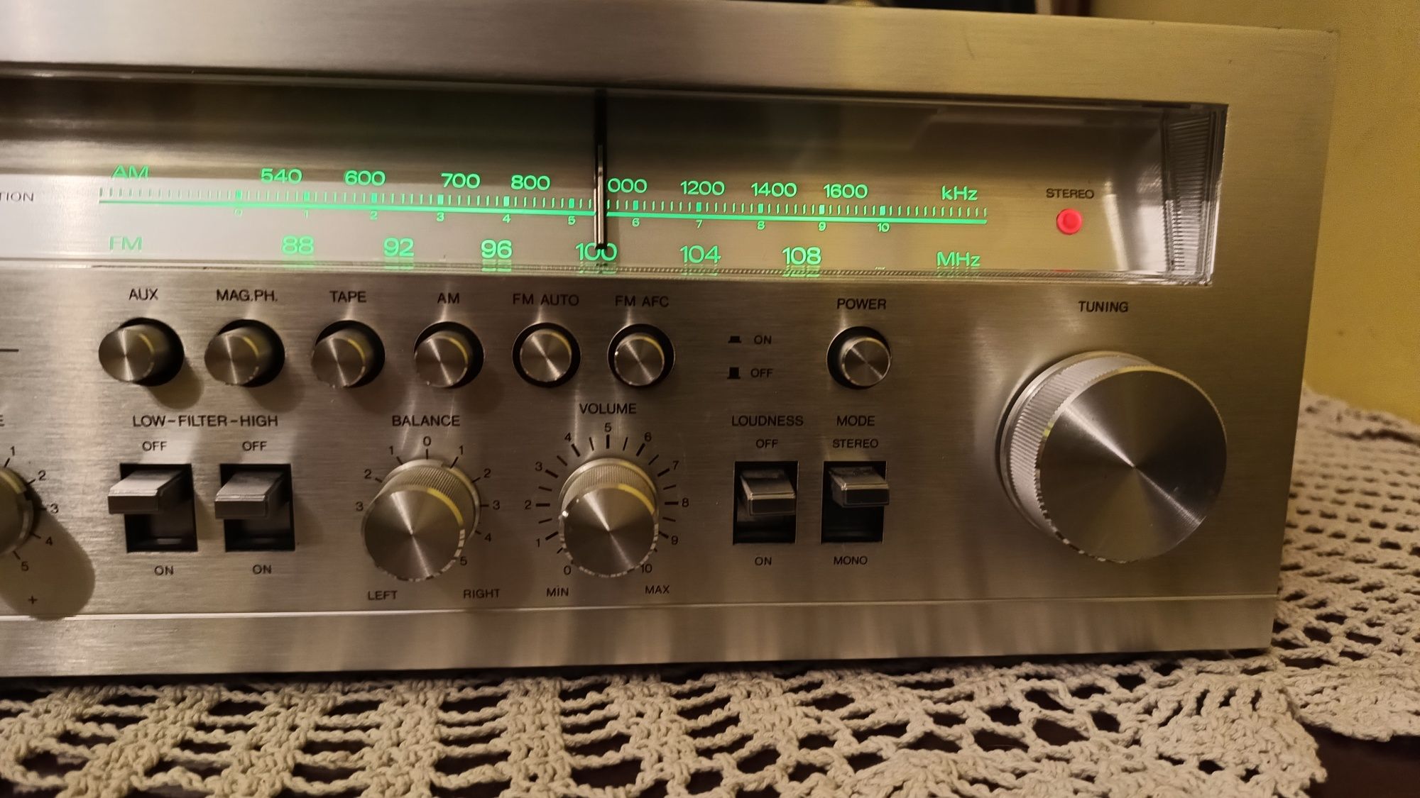 Kolekcjonerski amplituner vintage firmy Rising model 1520 made in Japa