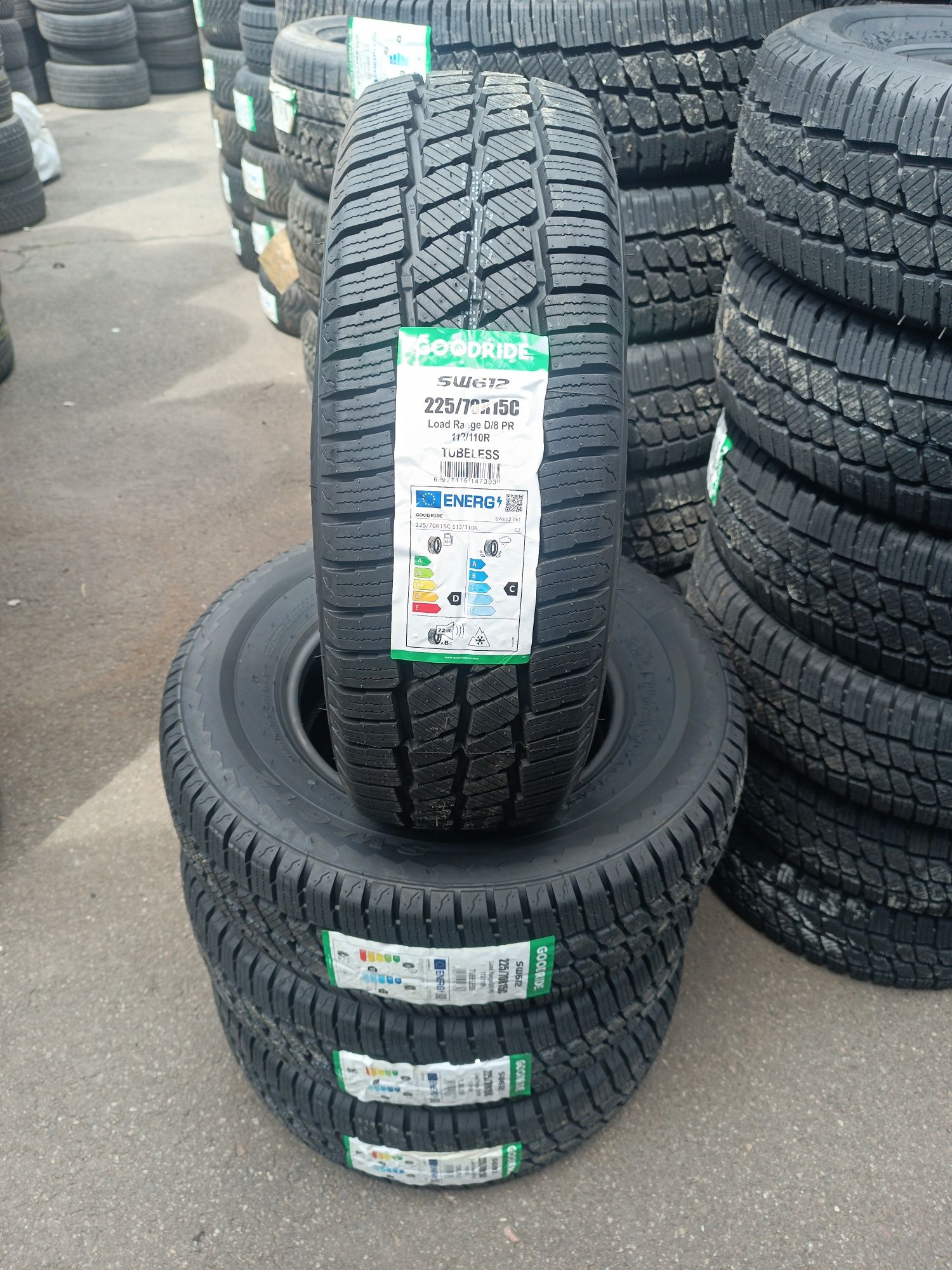 225/70 R15C [112/110] R SW612
