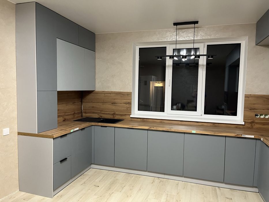 Кухни под заказ Кухні під замовлення