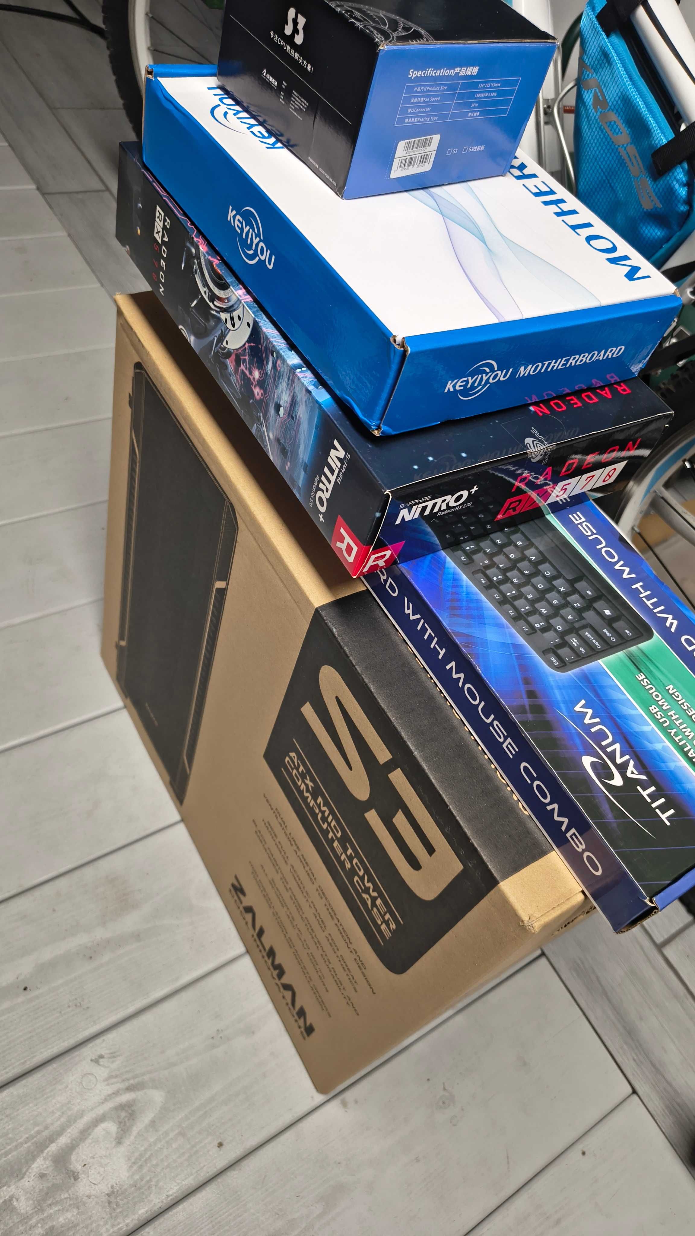 Komputer PC Xeon 14/28 16GB, RX570 8GB, DDR4 16GB, 256GB M.2