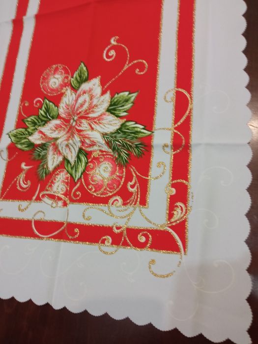 Bieżnik poliestrowy o tematyce Świątecznej z nadrukiem 100/50 cm