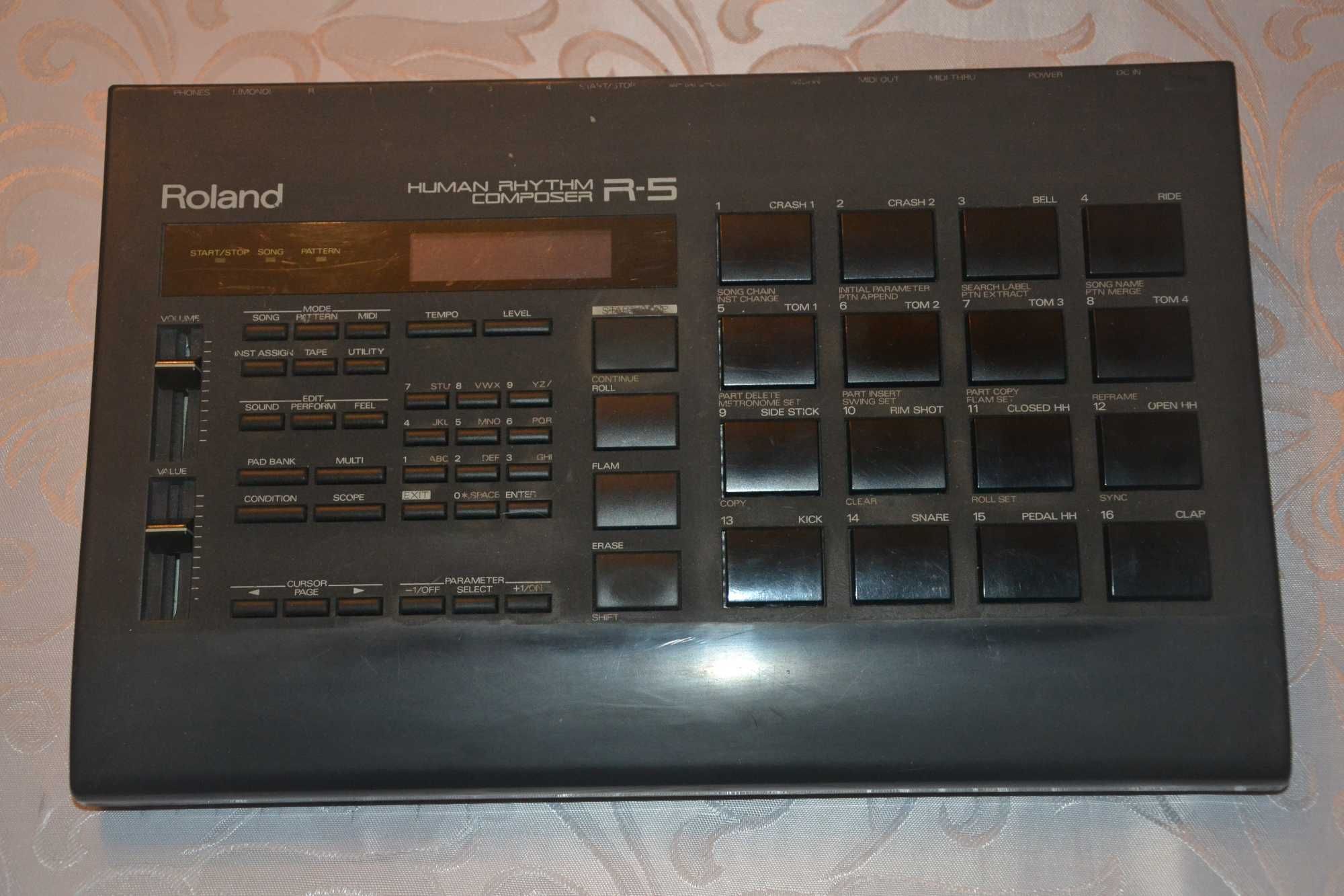 Automat perkusyjny Roland R-5