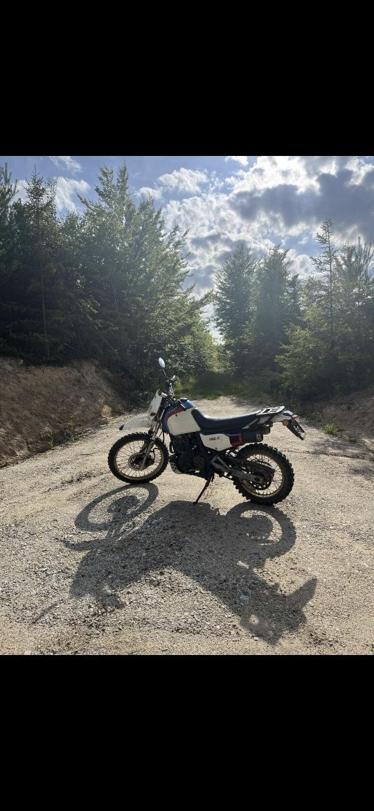 Honda dominator nx500