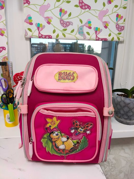 Продам портфель для девочки