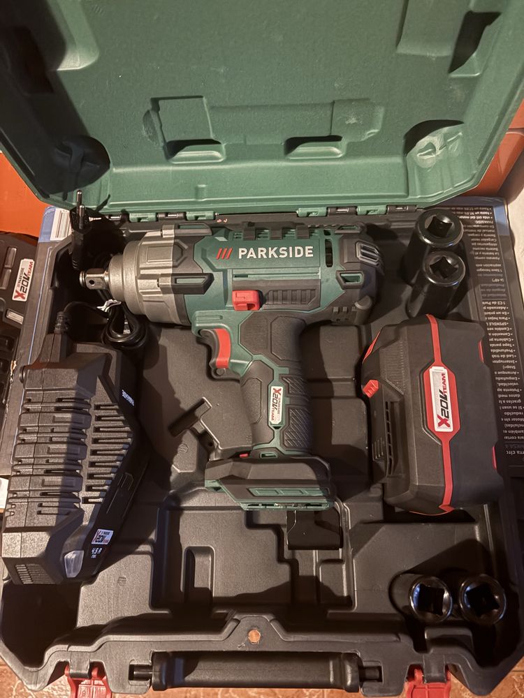 Aparafusadora de Impacto Parkside X20 - Nova