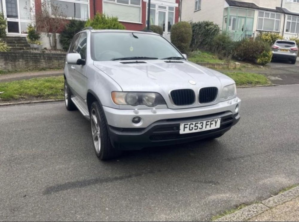 Капот BMW X5 E53 E70 запчастини БМВ Х3 Е83 Х5 Е53 Е70