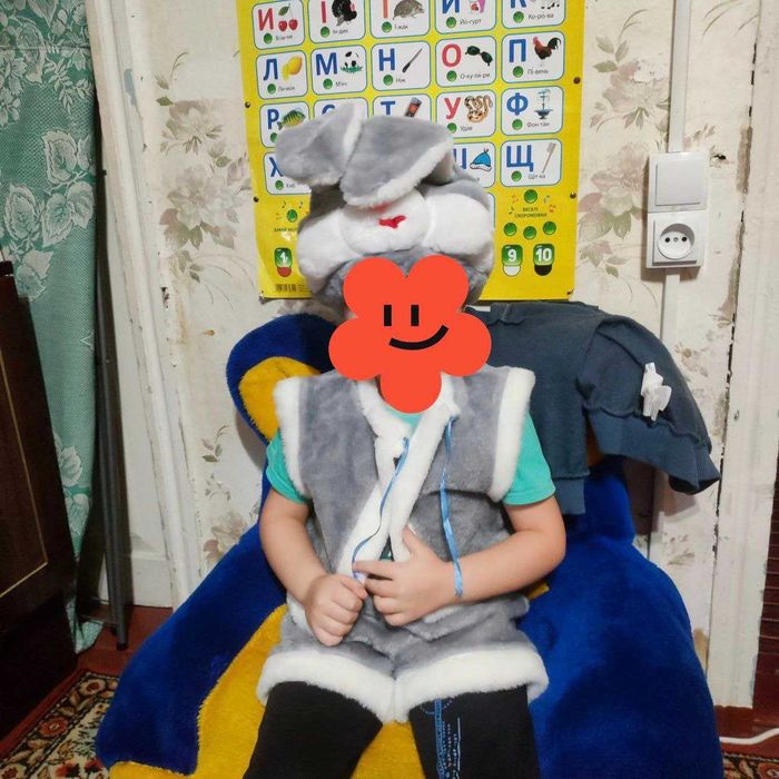 Новорічний костюм зайчика