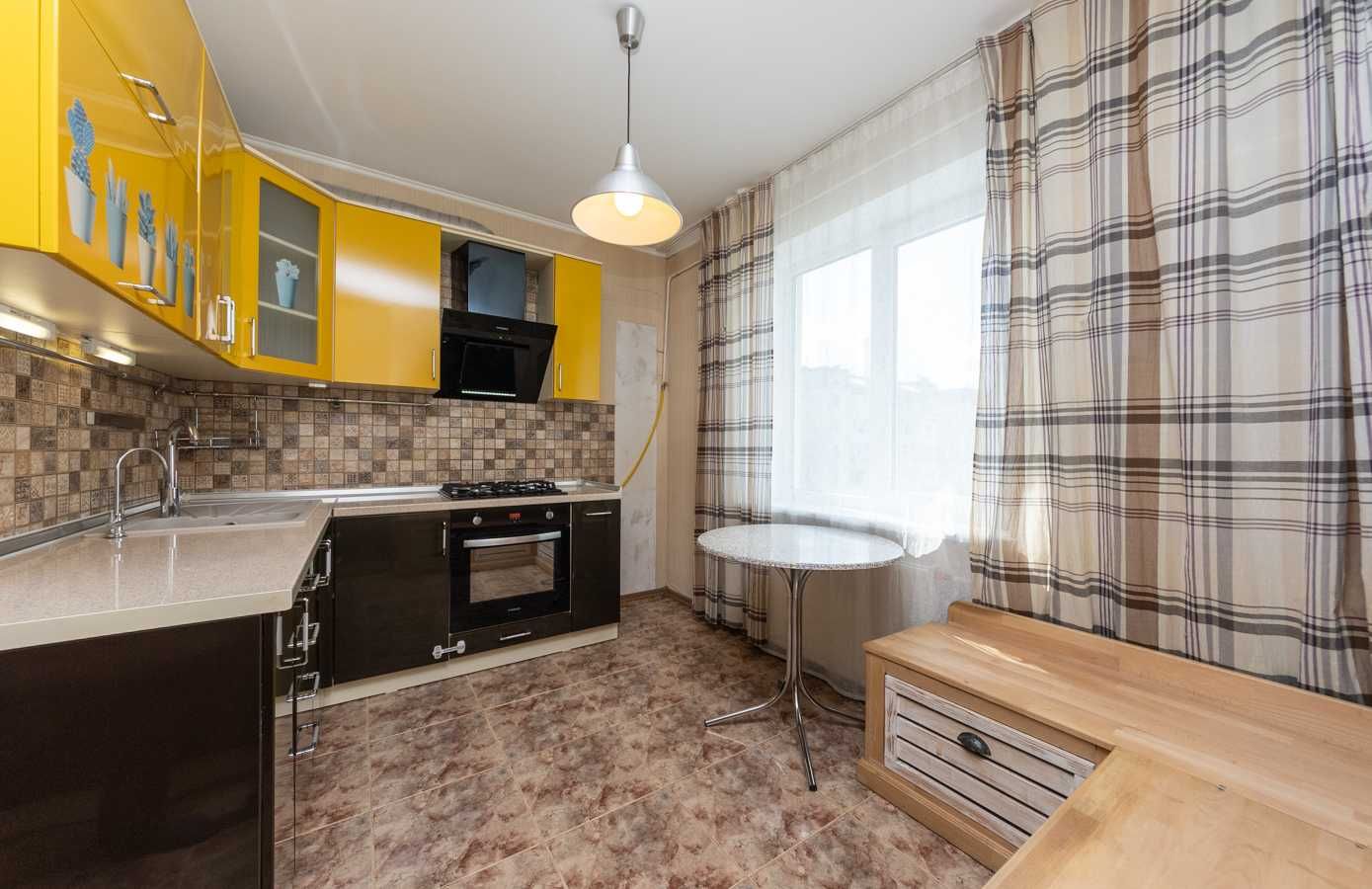 3 кім. квартира, вул. Генерала Воробйова (Курська) 13Д