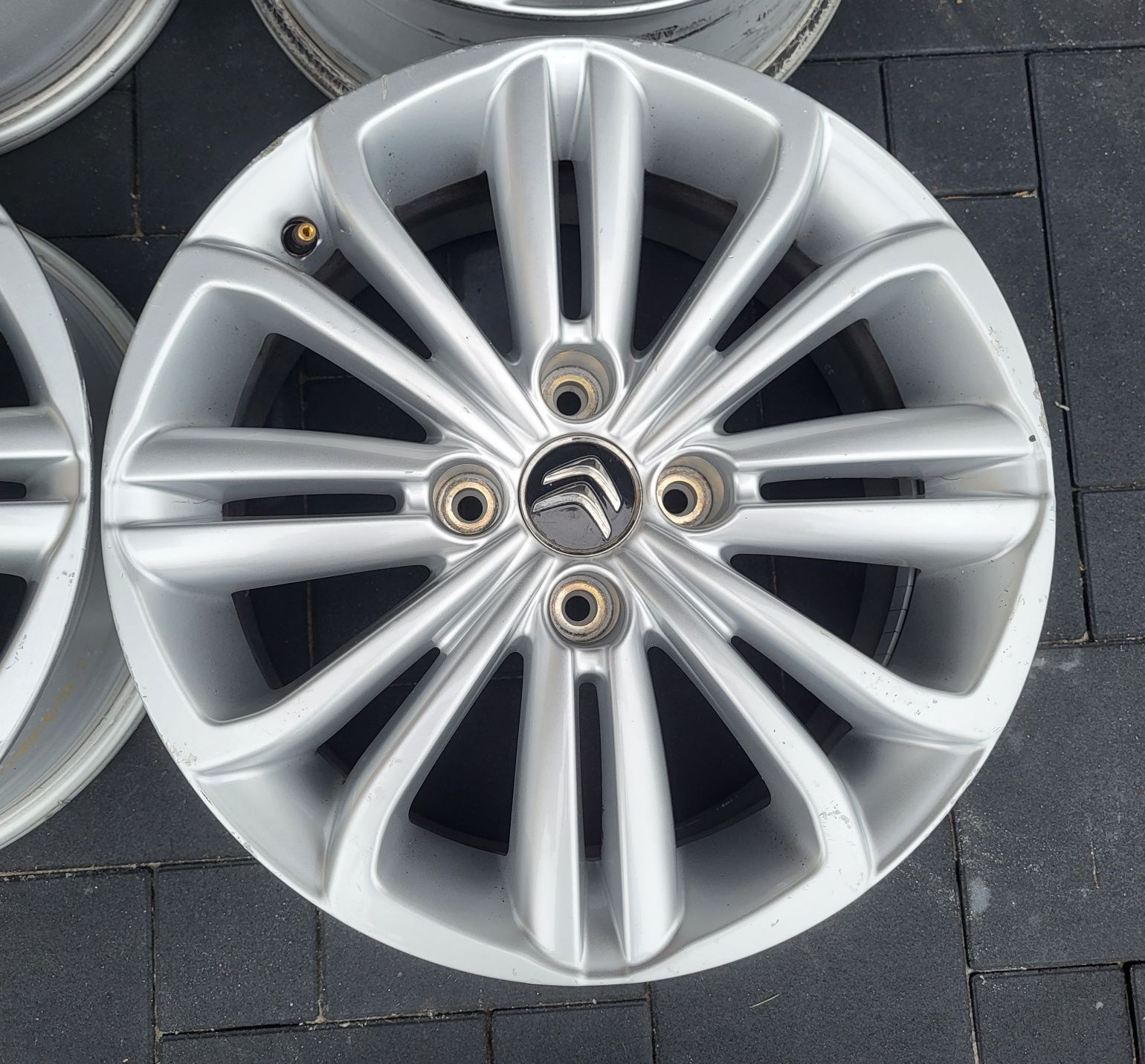 Felgi CITROEN OE C4 C5 16'' 7Jx16 4x108 ET27 TPMS CZUJNIKI