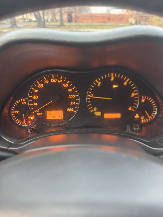 Toyota Avensis 2006р 2,0d мкпп 6ст в ідеальному стані універсал дизель