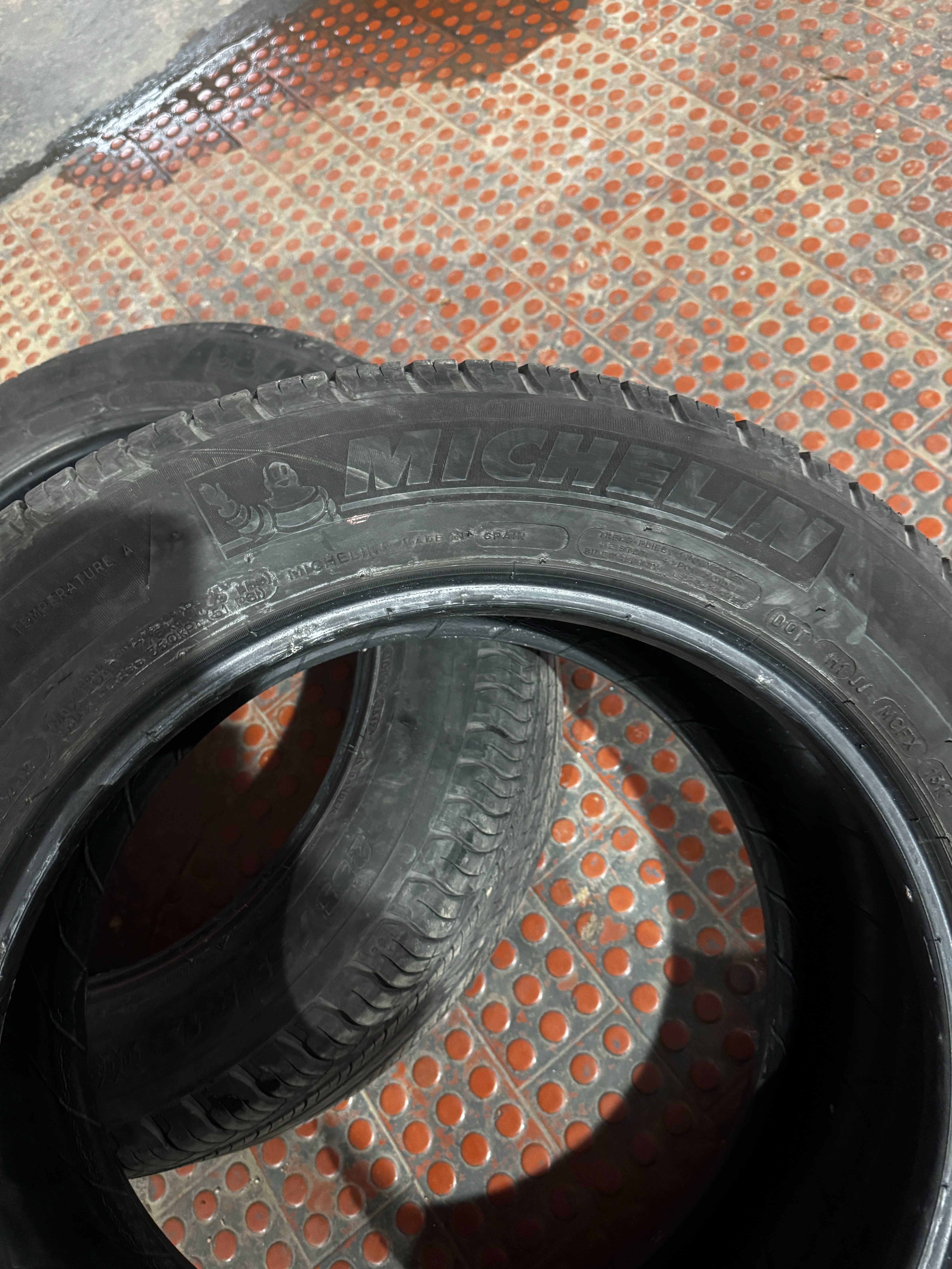 Pneu  Michelin 235/55 R 17