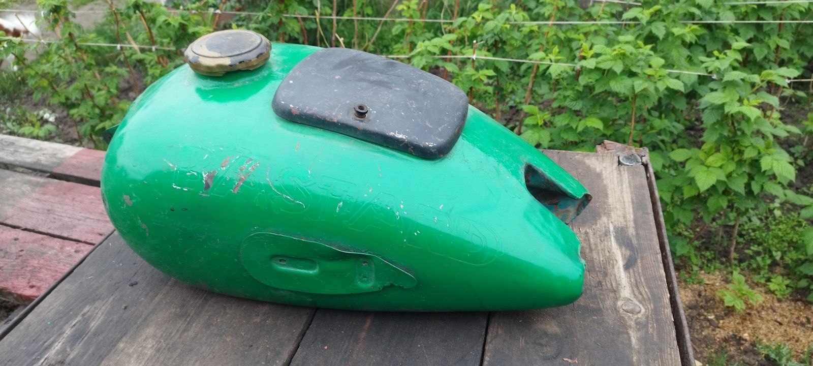 Бензобак К-750 в оригіналі