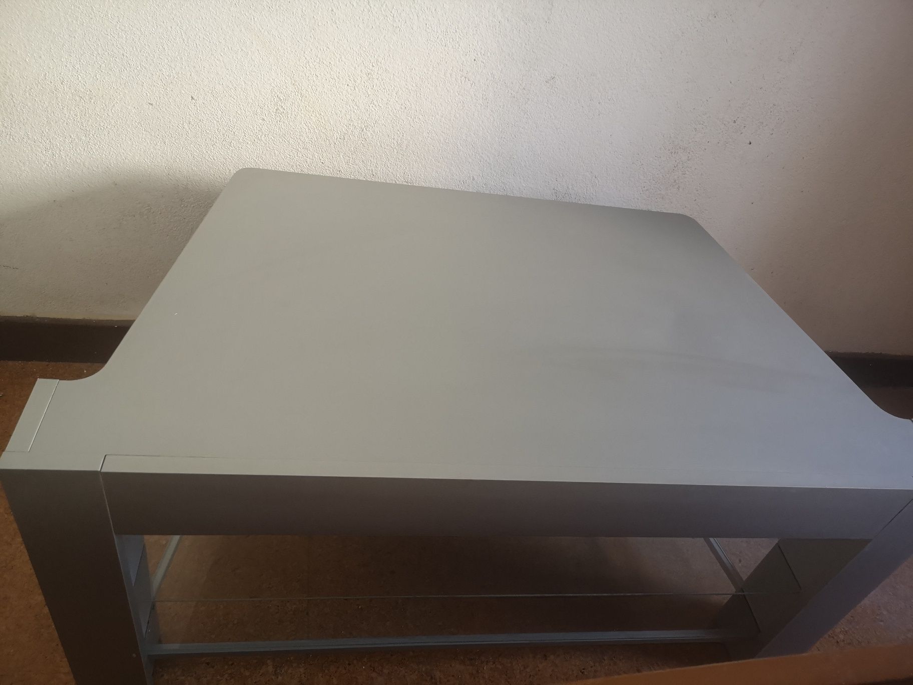 Mesa para televisão