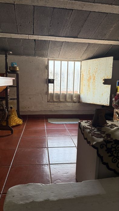 Vende-se Moradia T3 restaurada