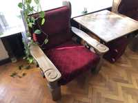 Fotele, kanapa  i stolik - zestaw - meble drewniane do salonu