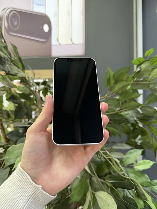 iPhone 16e 256GB White