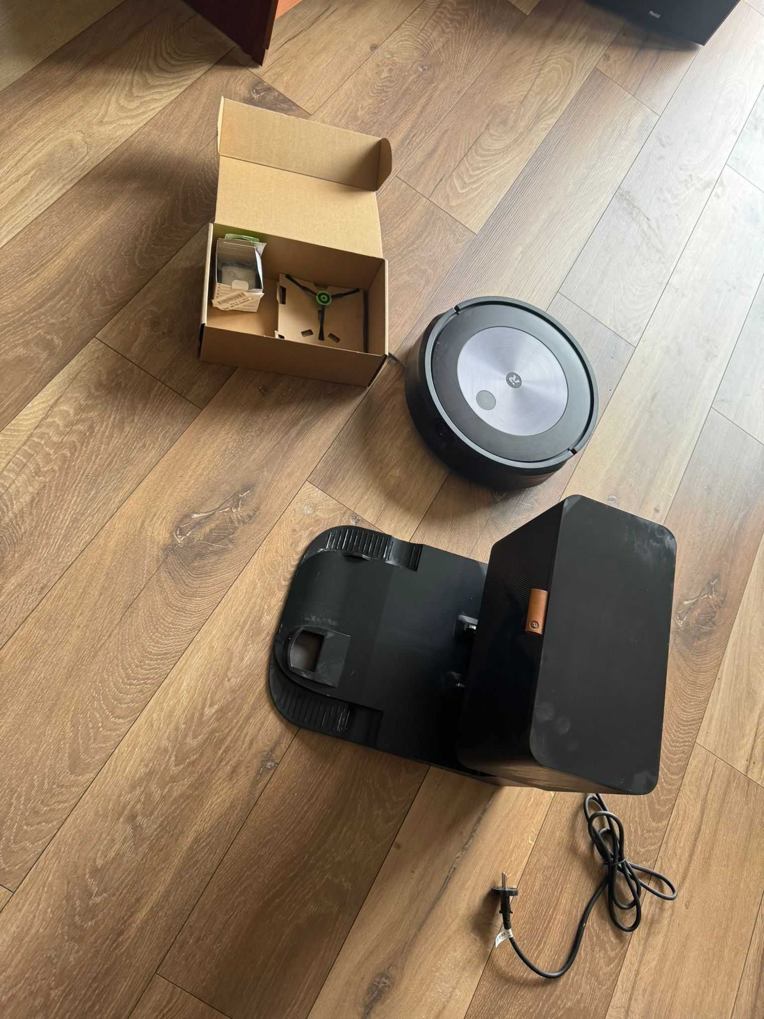 iRobot Roomba j7+