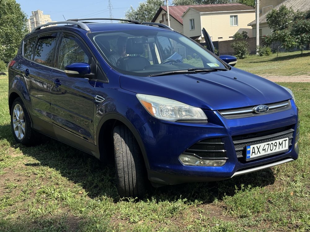 Ford Escape 2.0 EcoBoost SEL • Повний привід • Панорама • Шкіра • Syng