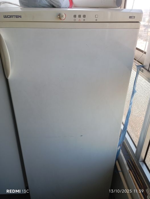 Arca vertical Freezer