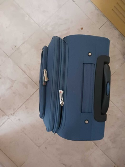Mala de viagem cabine azul