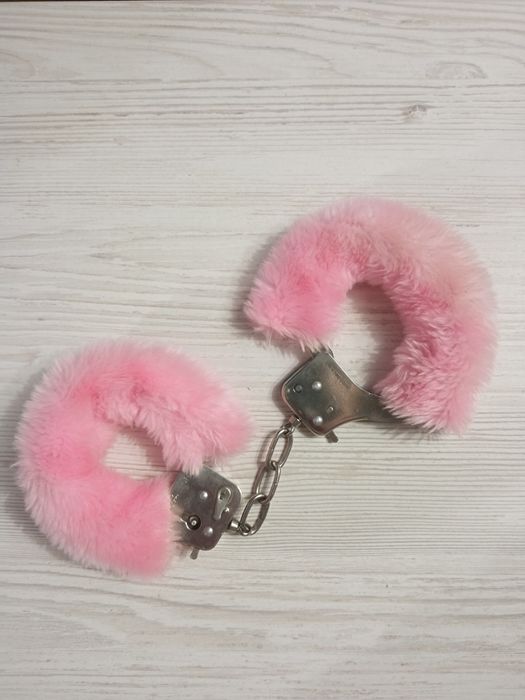 Браслети рожеві, м'ягкі