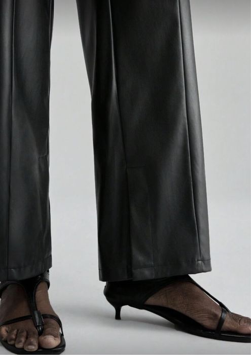 Spodnie ze sztucznej skóry