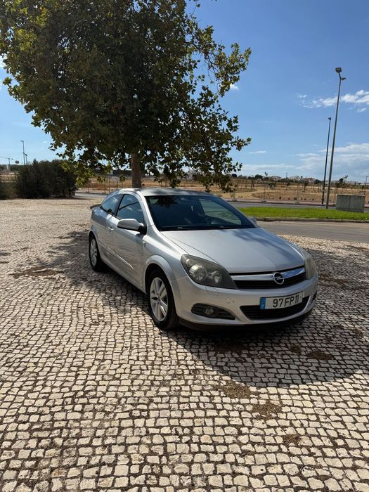 Opel Astra GTC 1.3 CDTi