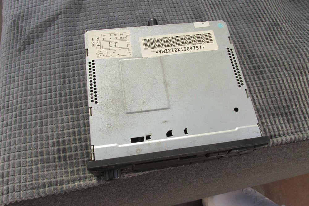 Radioodtwarzacz samochodowy VW