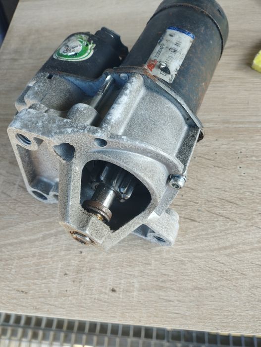 Стартер Рено,новий