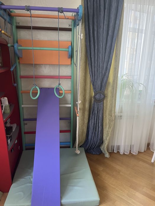 Детский спортивный уголок