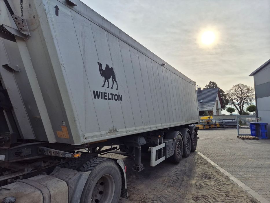 Wielton  42m3 waga 5850kg 68,000 netto 2018 rok