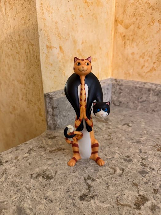 Статуетка котів "Cool Cats The Fur Wrap Phil & Liza Figurine". Вінтаж