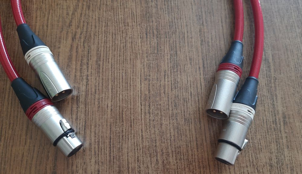 Міжблочний б/в кабель Qed Reference Audio 40  XLR