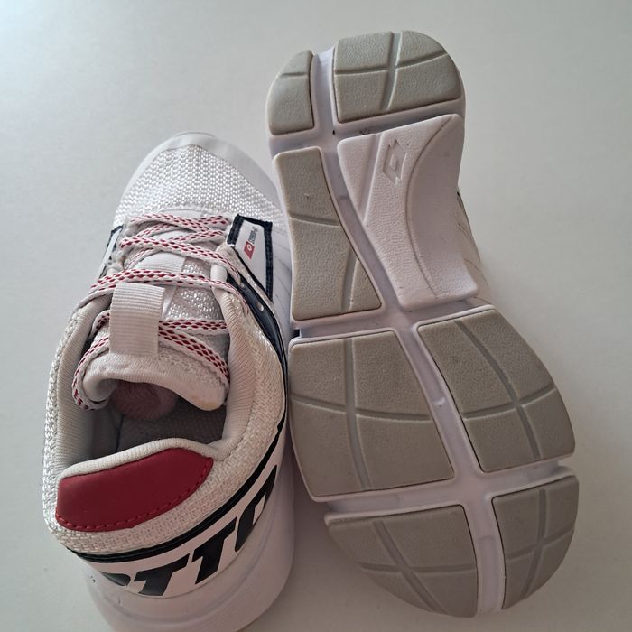 Sprzedam buty chłopięce