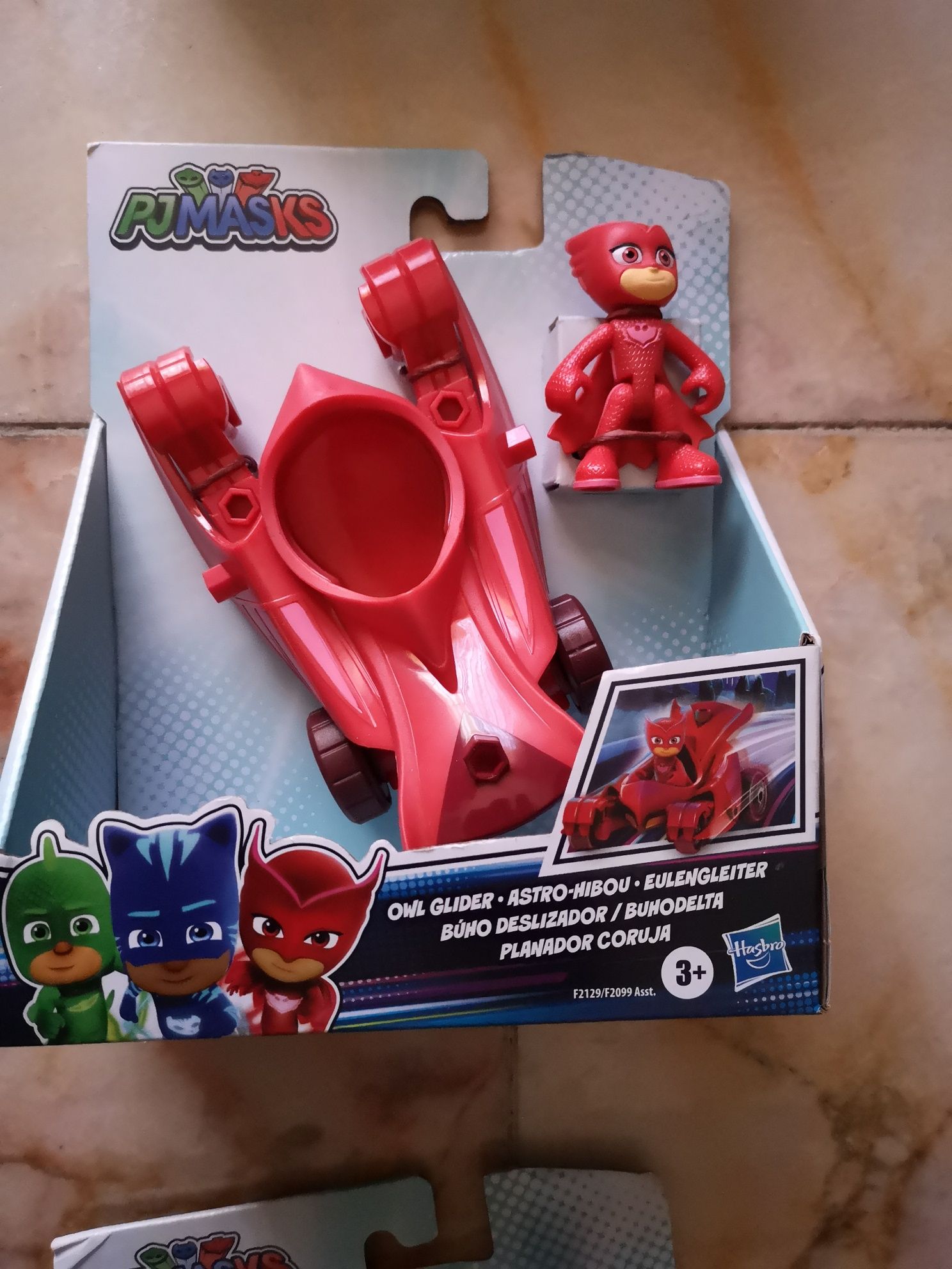 Figura de ação pjmasks Corujinha com veículo